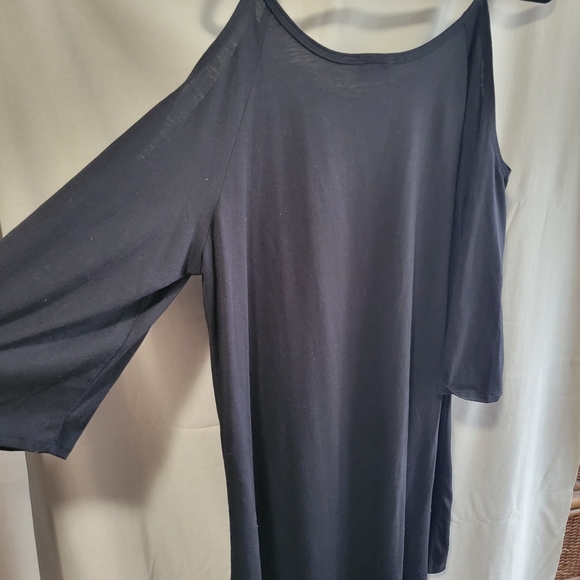 Top - Picture 3 of 3